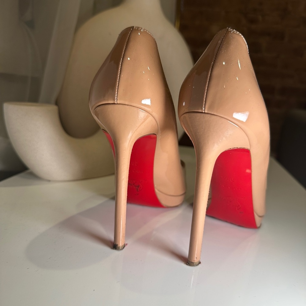 Christian Louboutin 39.5 nude heels - Picture 4 of 7